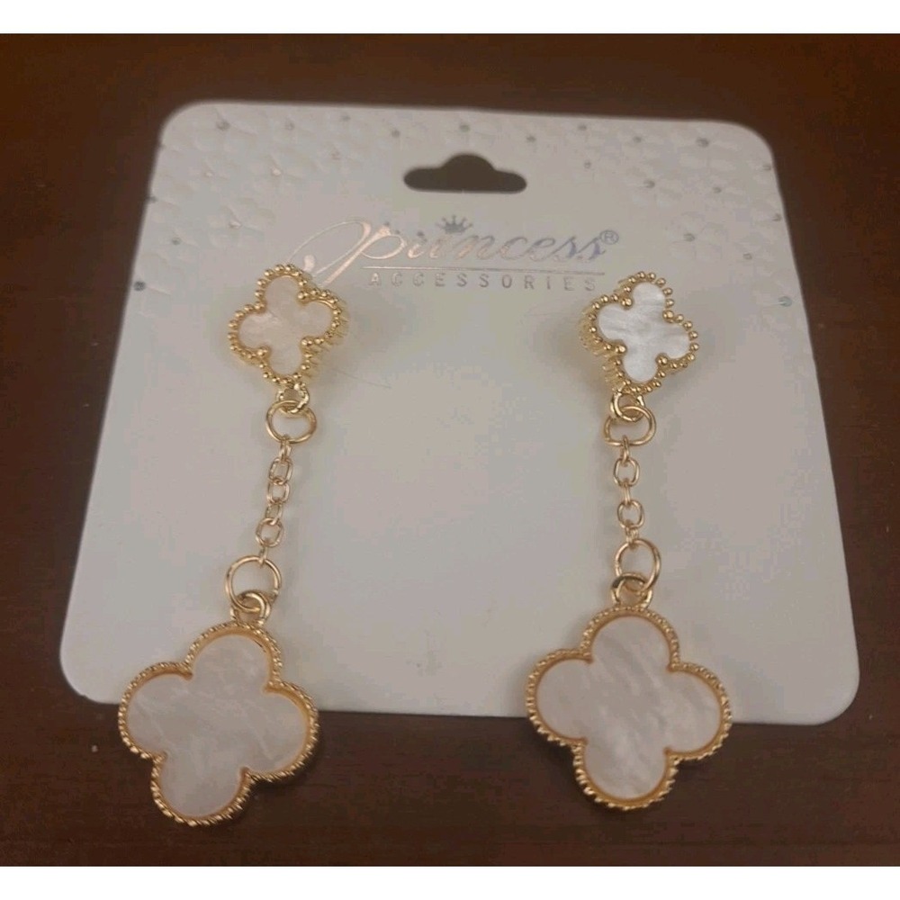 Princess Accessories Elegant Gold Tone White‎ Clover Dangle Pierced Earrings 2"